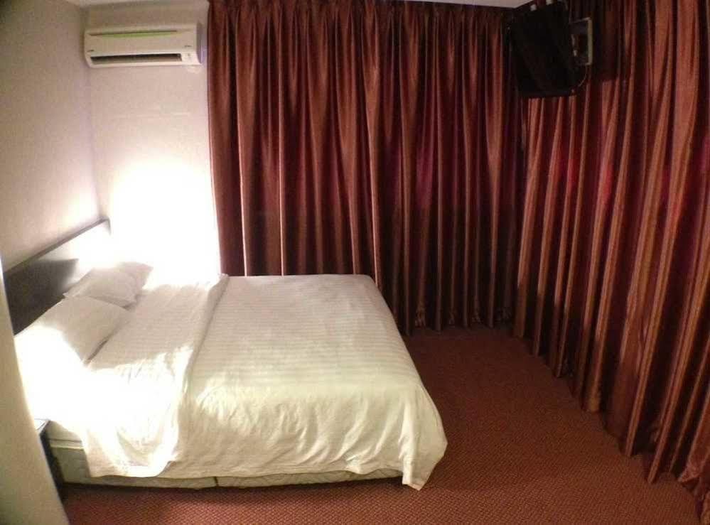 Century Hotel Kota Kinabalu Dış mekan fotoğraf